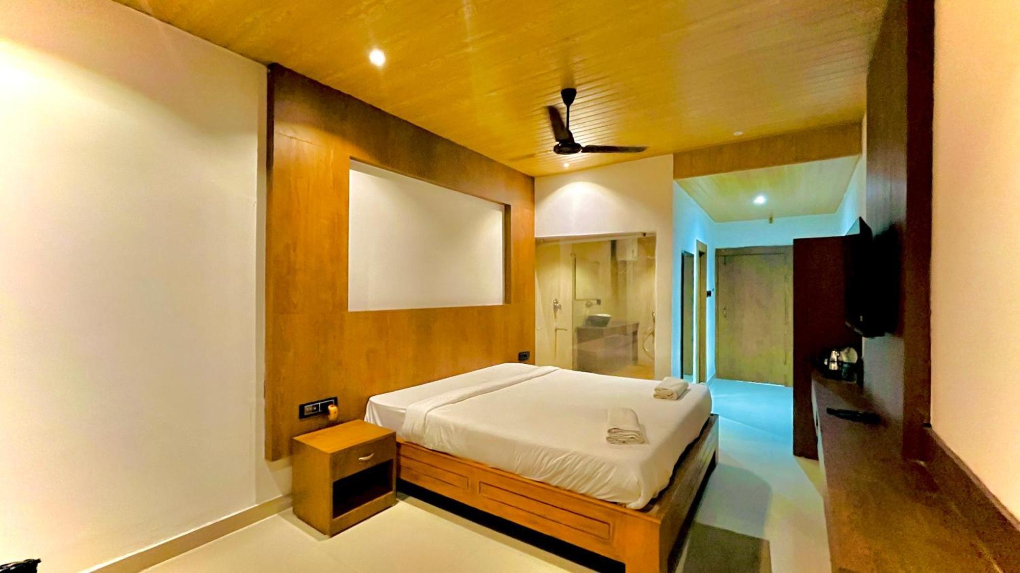 सहारा Eco Village *