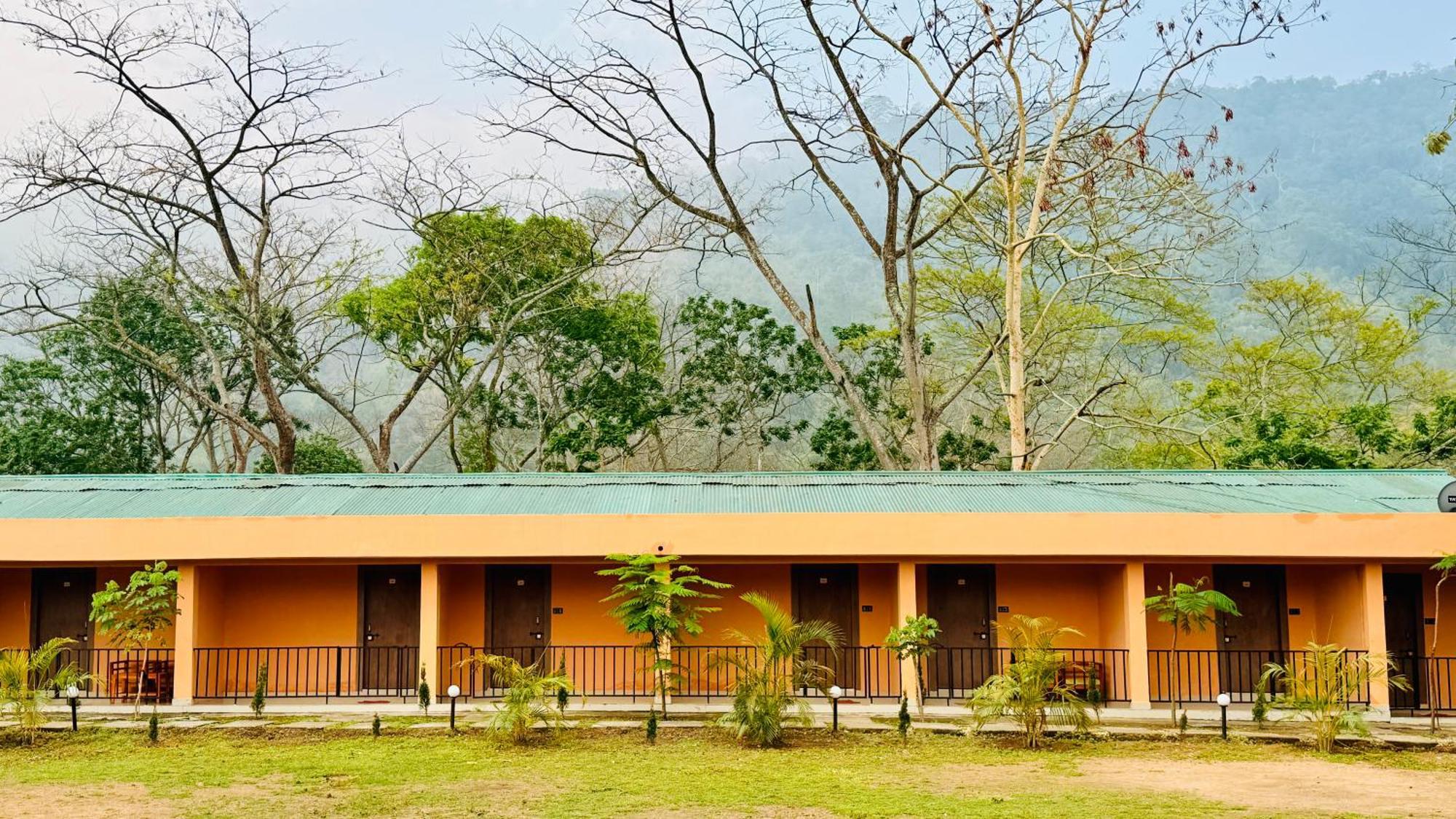 Eco Village सहारा *