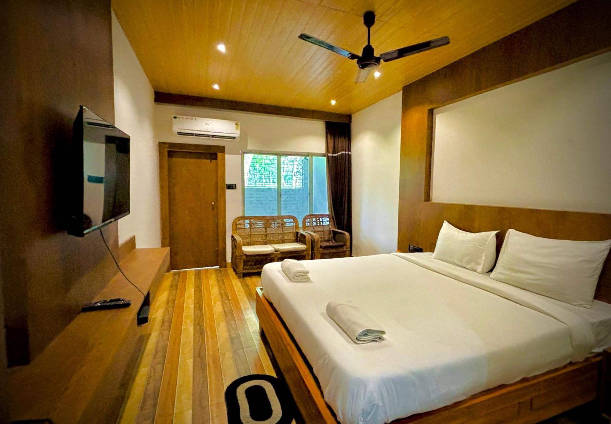 Eco Village *
