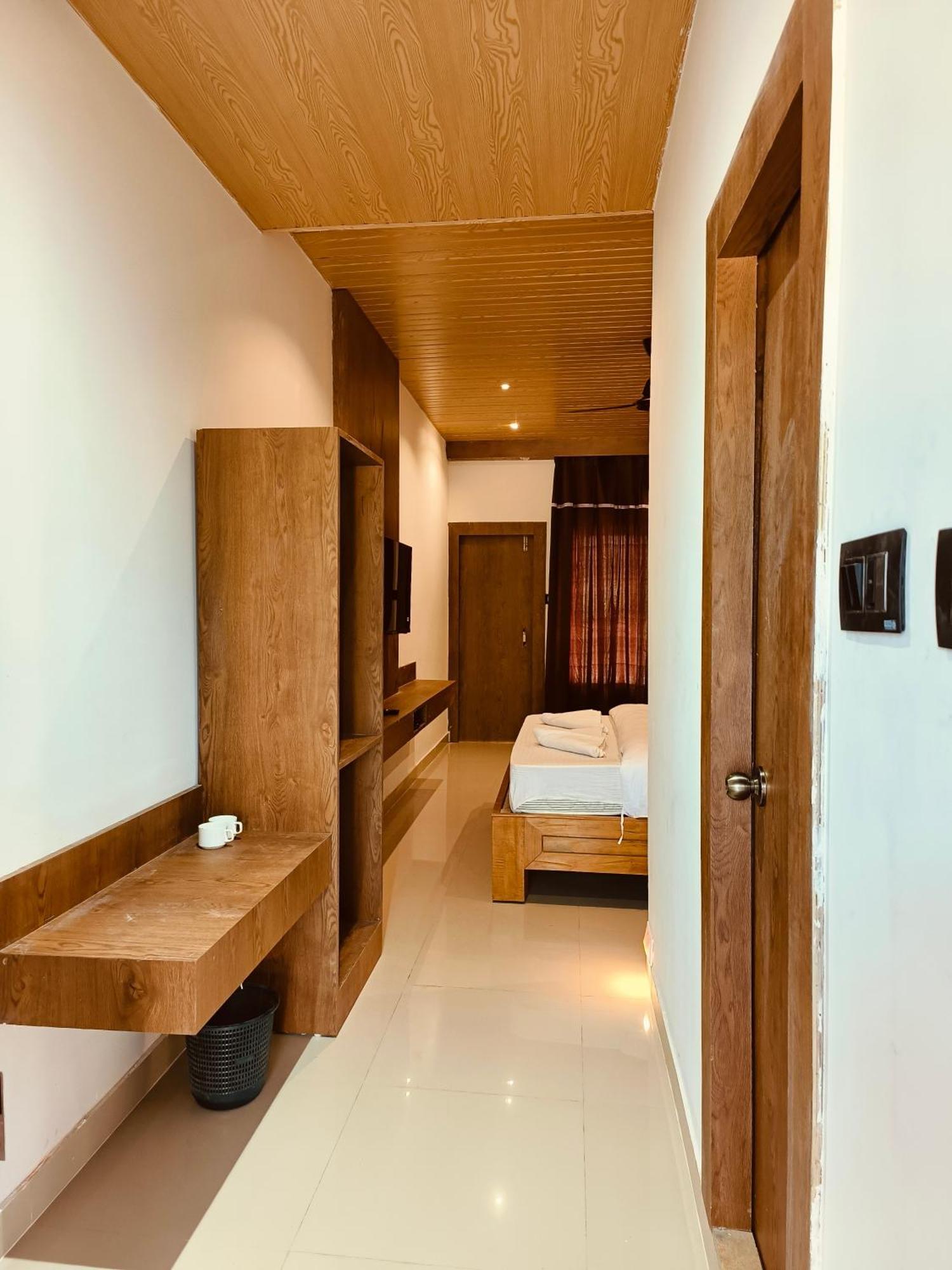 सहारा Eco Village